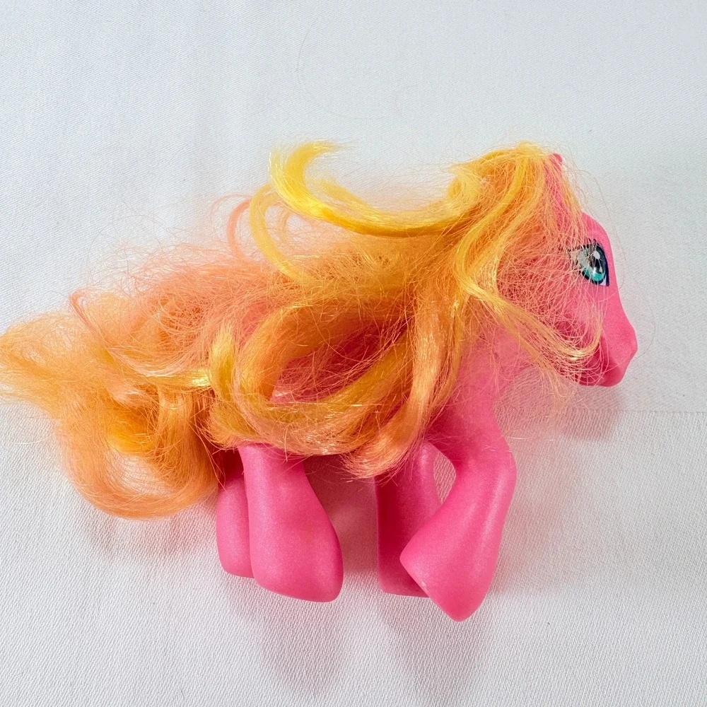 Vintage Hasbro 2002 My Little Pony G3 Amberlocks Pink Yellow Hair Blue Eyes